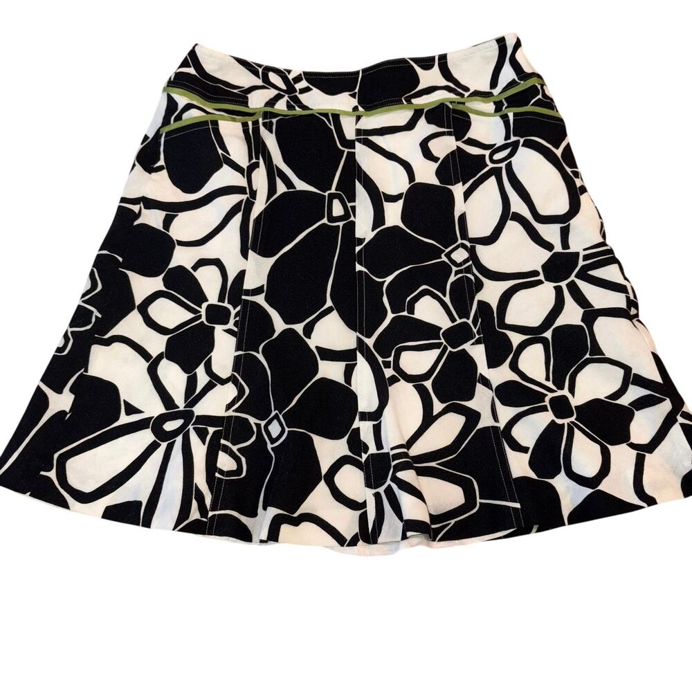 Ann Taylor Petites Skirt 4P Black White Bold Floral Paneled A-Line Pockets Lined